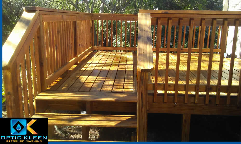 Deck and Fence Cleaning Services